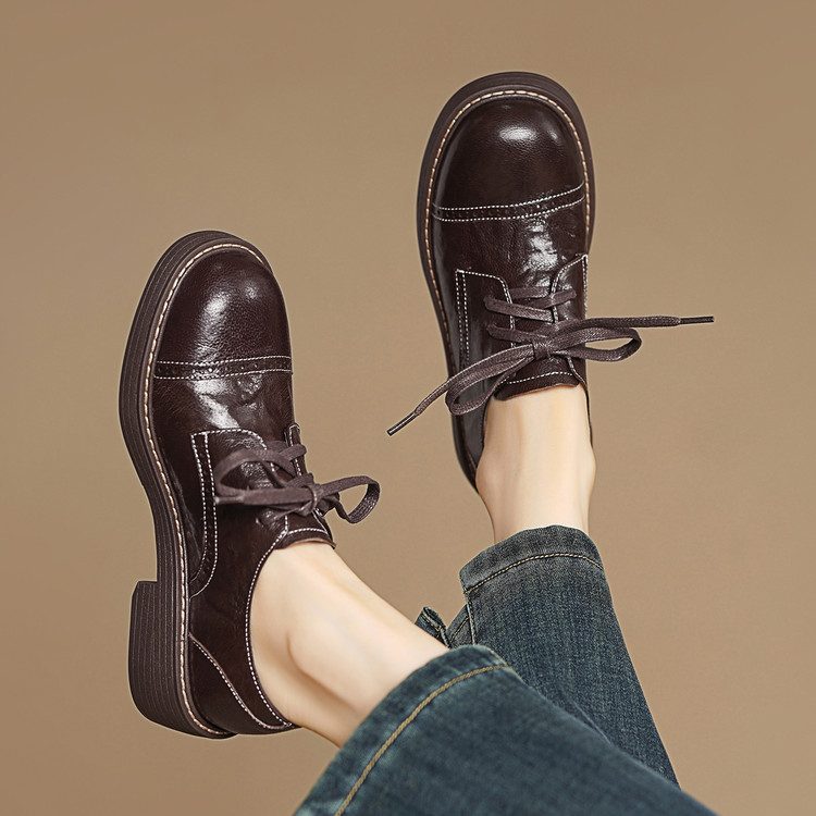 Women's Leather Loafers with Platform Mid Heel - Image 4